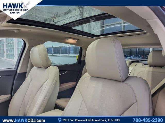 2021 Lincoln Nautilus Vehicle Photo in Saint Charles, IL 60174