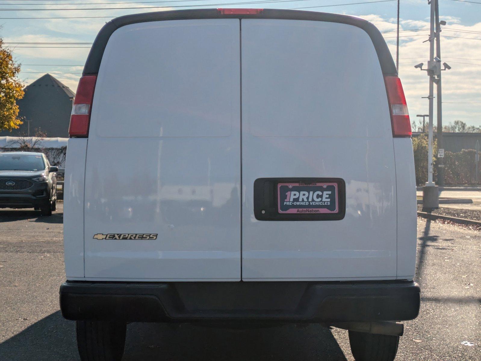 2023 Chevrolet Express Cargo 2500 Vehicle Photo in LAUREL, MD 20707-4697