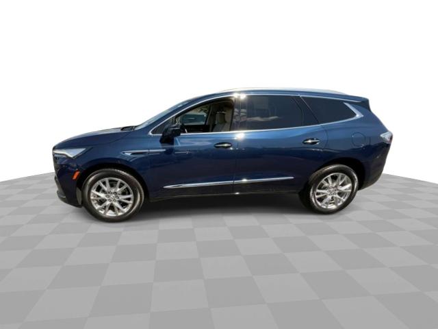 2023 Buick Enclave Vehicle Photo in WILLIAMSVILLE, NY 14221-4303