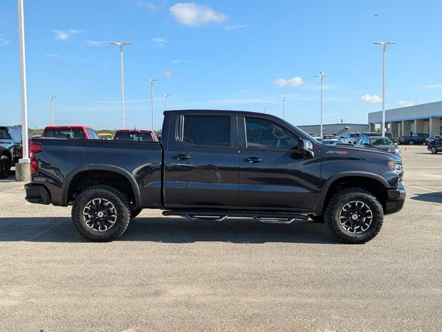 Used 2024 Chevrolet Silverado 1500 ZR2 with VIN 3GCUDHE89RG222869 for sale in Castroville, TX