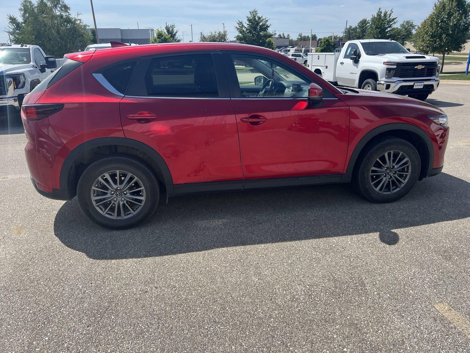 2017 Mazda CX-5 Vehicle Photo in Cedar Rapids, IA 52402