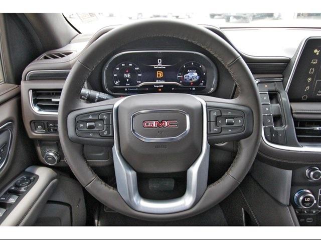 2024 GMC Yukon XL Vehicle Photo in ROSENBERG, TX 77471-5675