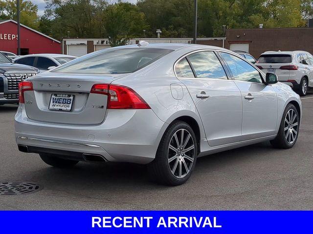 2017 Volvo S60 Vehicle Photo in Merrillville, IN 46410-5311