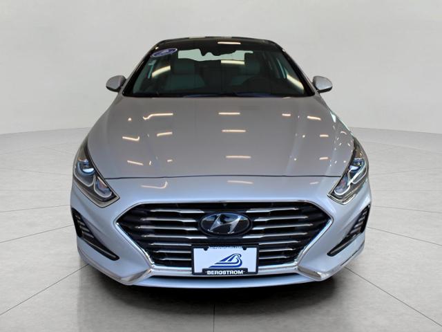 2019 Hyundai SONATA Hybrid Vehicle Photo in Green Bay, WI 54304