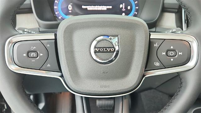 2024 Volvo XC40 Vehicle Photo in Grapevine, TX 76051