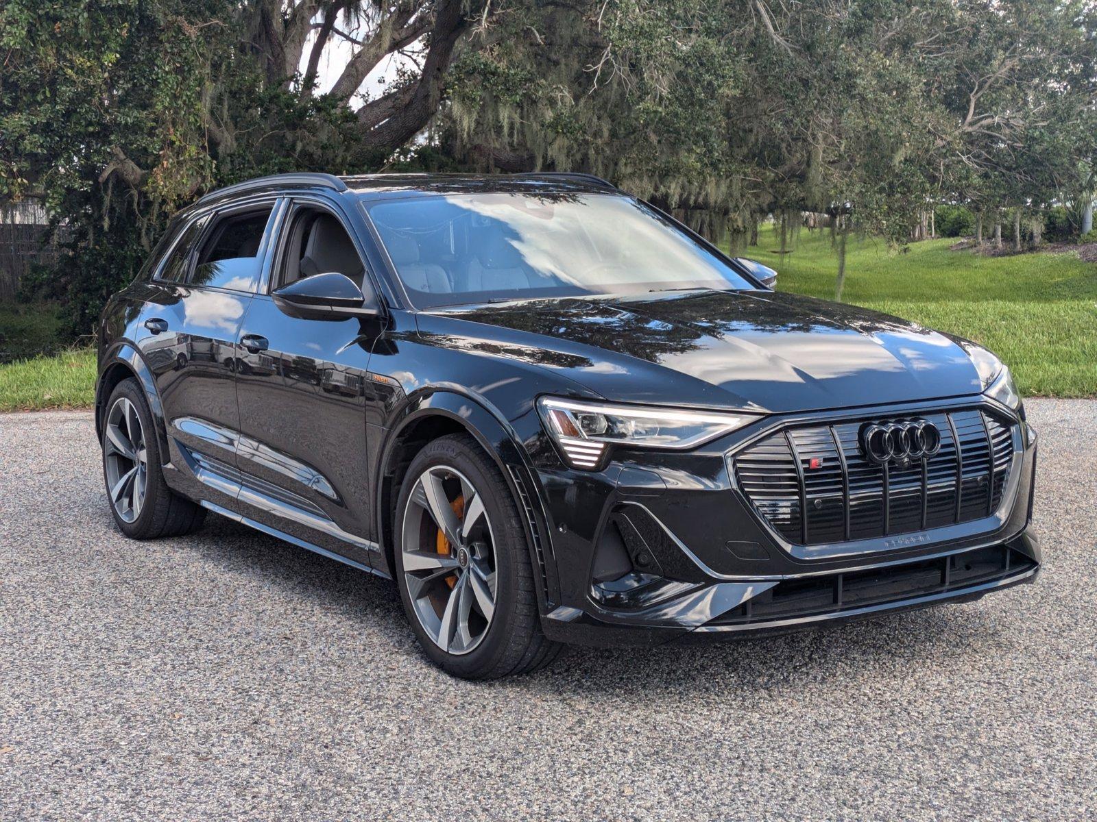 2022 Audi e-tron S Vehicle Photo in Sarasota, FL 34231