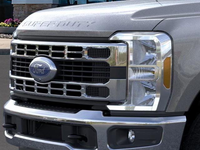 2024 Ford Super Duty F-350 DRW Vehicle Photo in Weatherford, TX 76087