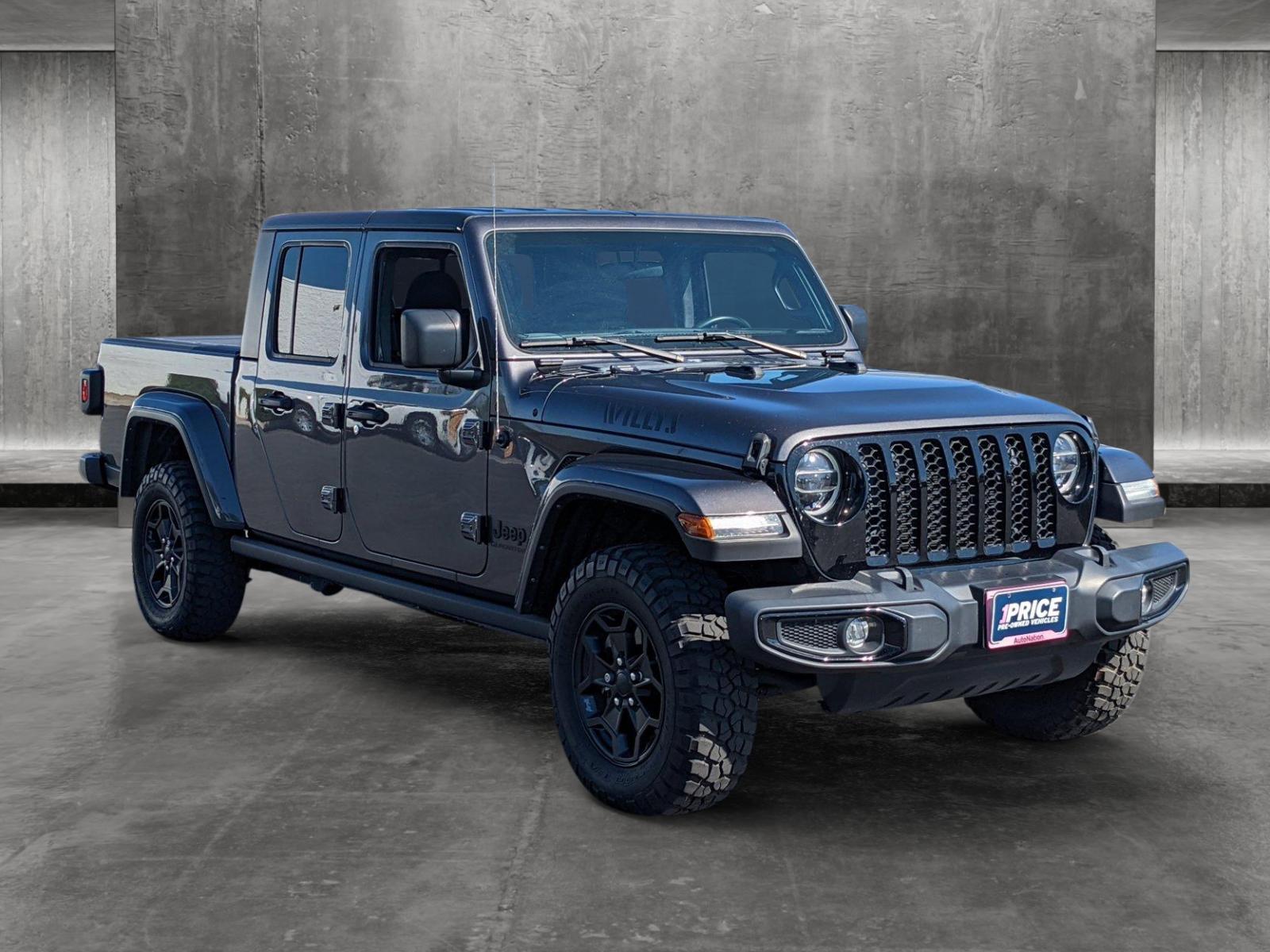 2022 Jeep Gladiator Vehicle Photo in VALENCIA, CA 91355-1705