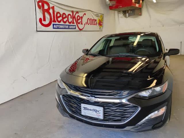 2022 Chevrolet Malibu Vehicle Photo in RED SPRINGS, NC 28377-1640