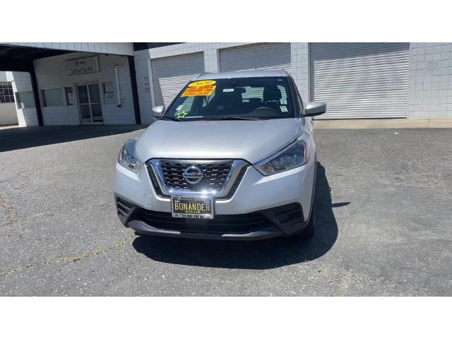 2020 Nissan Kicks Vehicle Photo in TURLOCK, CA 95380-4918