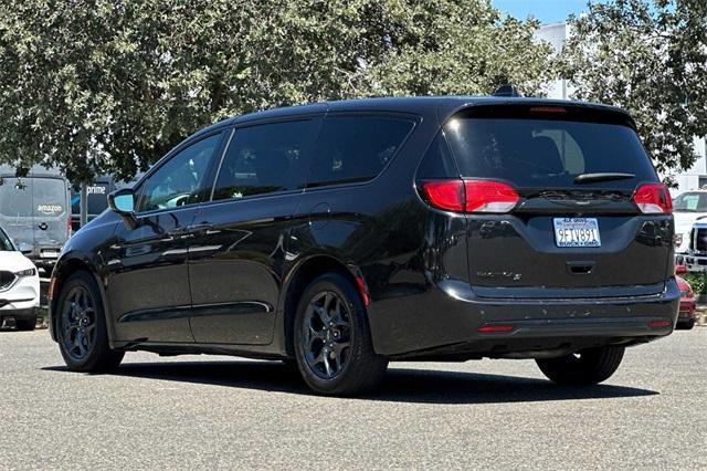 2020 Chrysler Pacifica Vehicle Photo in ELK GROVE, CA 95757-8703