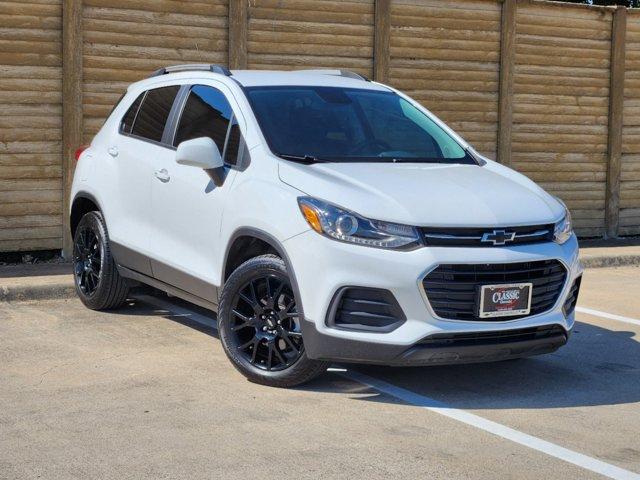 Certified 2022 Chevrolet Trax LT with VIN KL7CJPSM9NB539230 for sale in Grapevine, TX