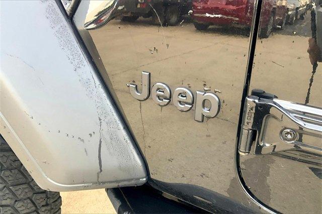 2021 Jeep Wrangler Vehicle Photo in TOPEKA, KS 66609-0000