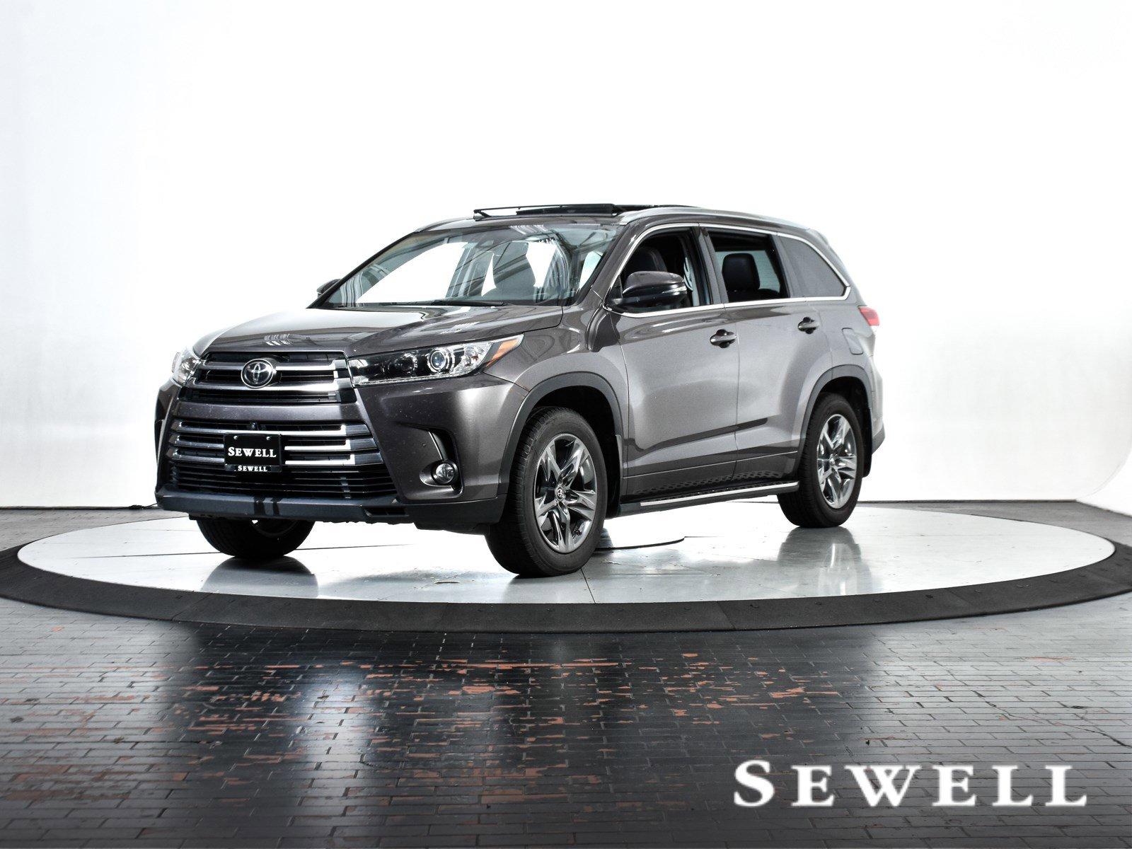 2017 Toyota Highlander Vehicle Photo in DALLAS, TX 75235