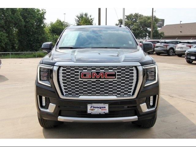 2024 GMC Yukon XL Vehicle Photo in ROSENBERG, TX 77471-5675