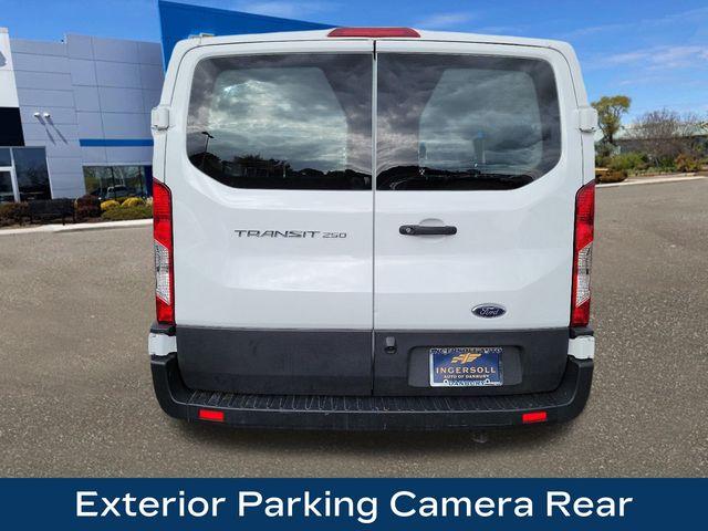 2021 Ford Transit Cargo Van Vehicle Photo in DANBURY, CT 06810-5034