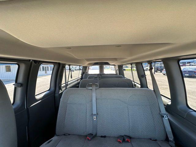 2023 Chevrolet Express Passenger Vehicle Photo in TUPELO, MS 38801-6508