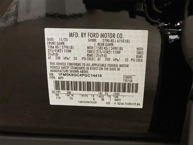 2023 Ford Explorer Vehicle Photo in PORTLAND, OR 97225-3518