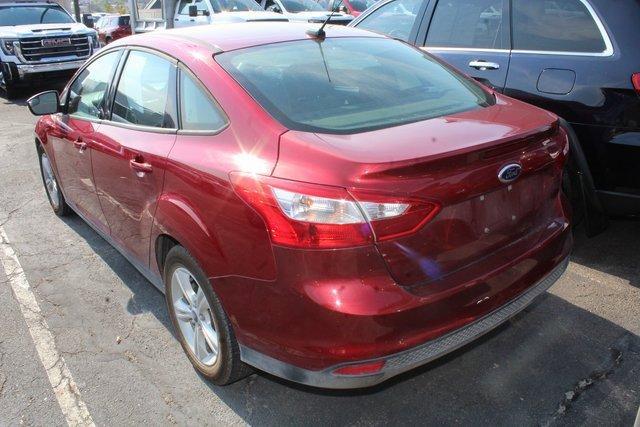 Used 2013 Ford Focus SE with VIN 1FADP3F22DL208575 for sale in Saint Clairsville, OH