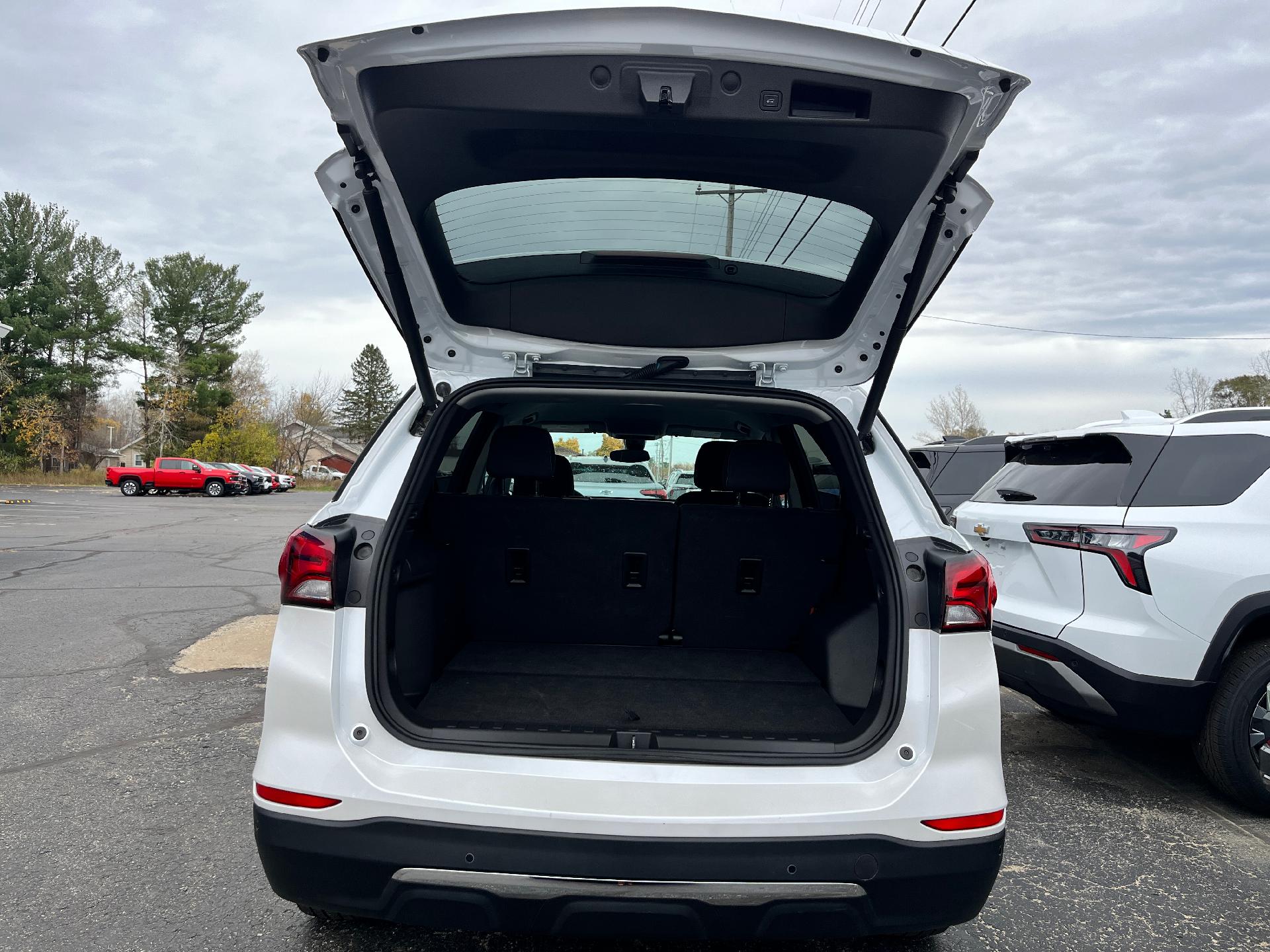 2024 Chevrolet Equinox Vehicle Photo in CLARE, MI 48617-9414