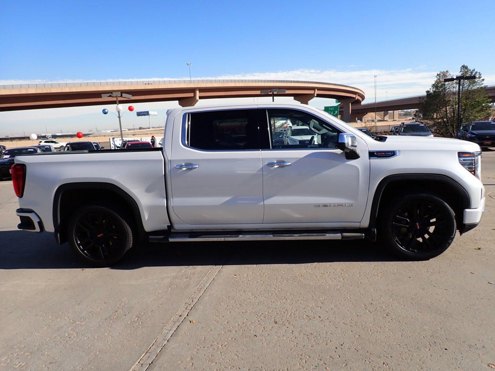 2023 GMC Sierra 1500 Vehicle Photo in DENVER, CO 80221-3610