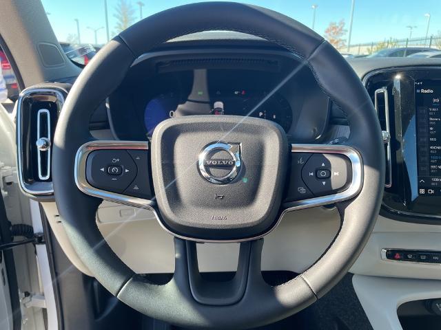 2025 Volvo XC40 Vehicle Photo in Grapevine, TX 76051