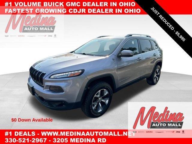 2015 Jeep Cherokee Vehicle Photo in MEDINA, OH 44256-9631