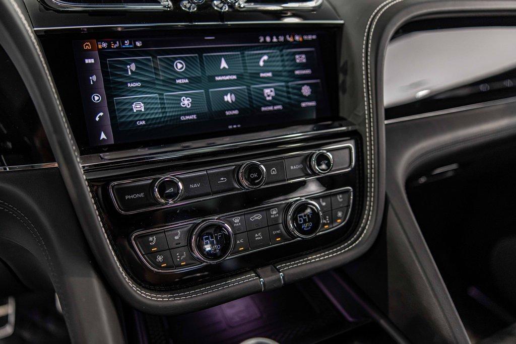 2022 Bentley Bentayga Vehicle Photo in Saint Charles, IL 60174