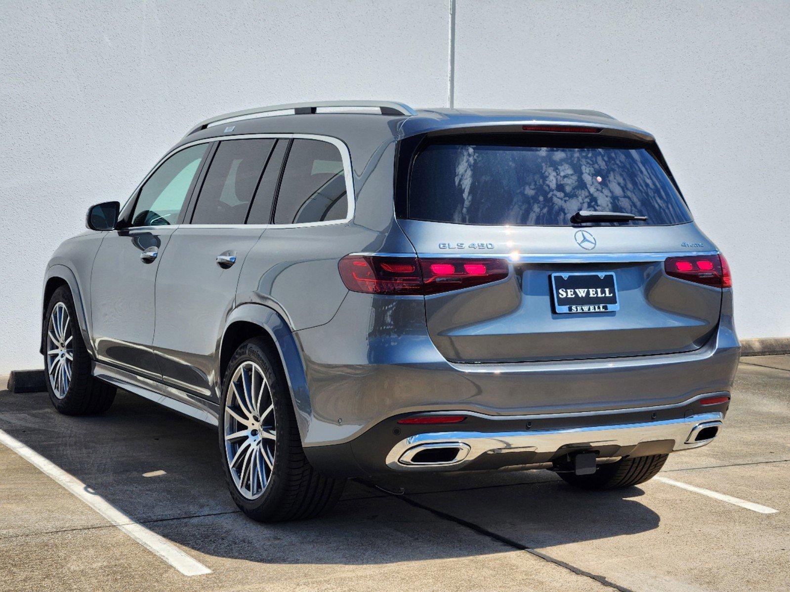 2025 Mercedes-Benz GLS Vehicle Photo in HOUSTON, TX 77079