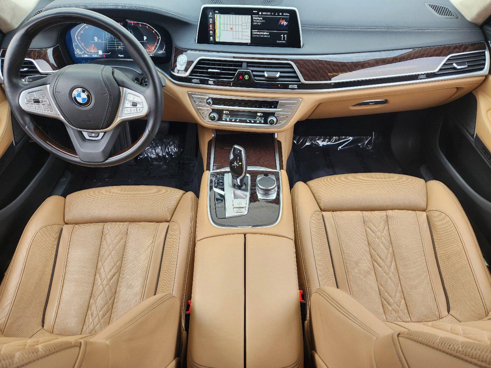 2022 BMW 740i xDrive Vehicle Photo in PLANO, TX 75024