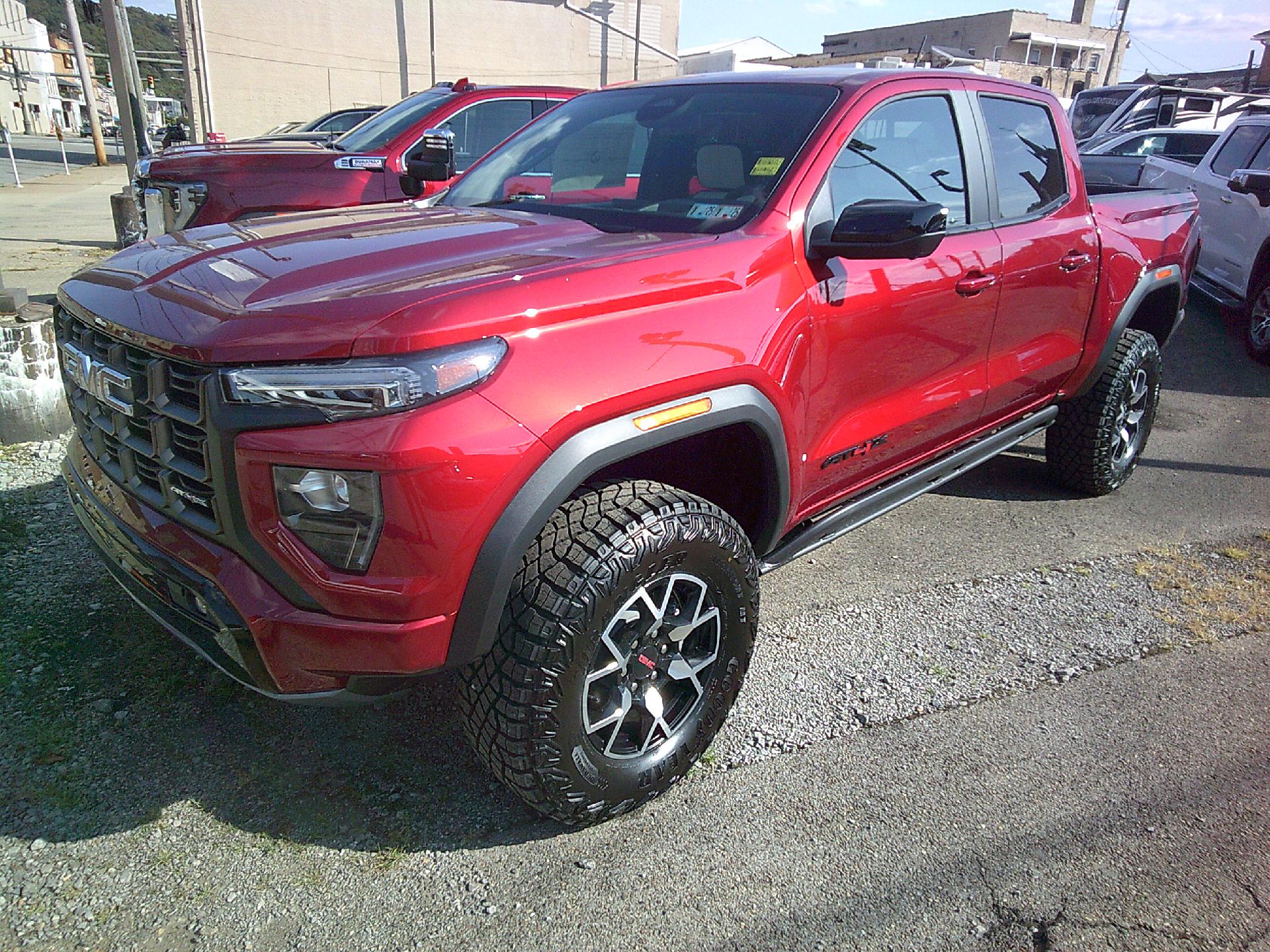 2024 GMC Canyon Vehicle Photo in KITTANNING, PA 16201-1536