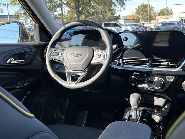 2025 Chevrolet Trax Vehicle Photo in GREELEY, CO 80634-4125