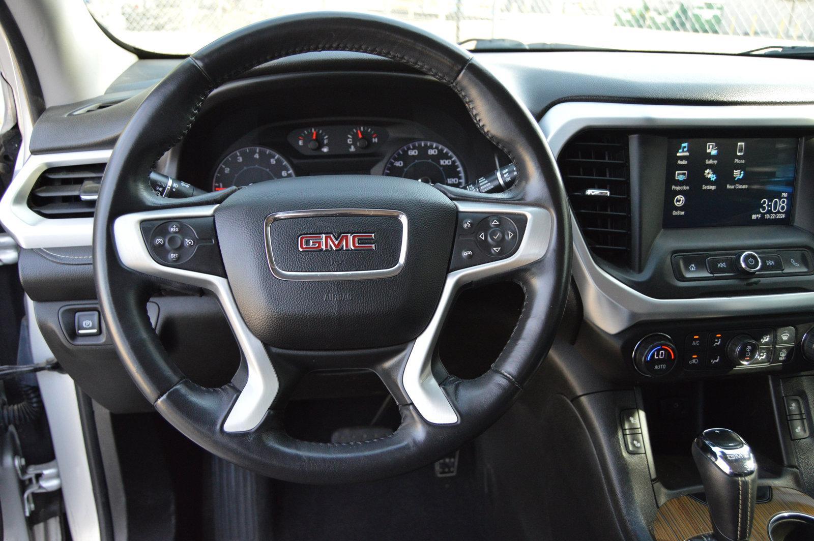 2017 GMC Acadia Vehicle Photo in Houston, TX 77090