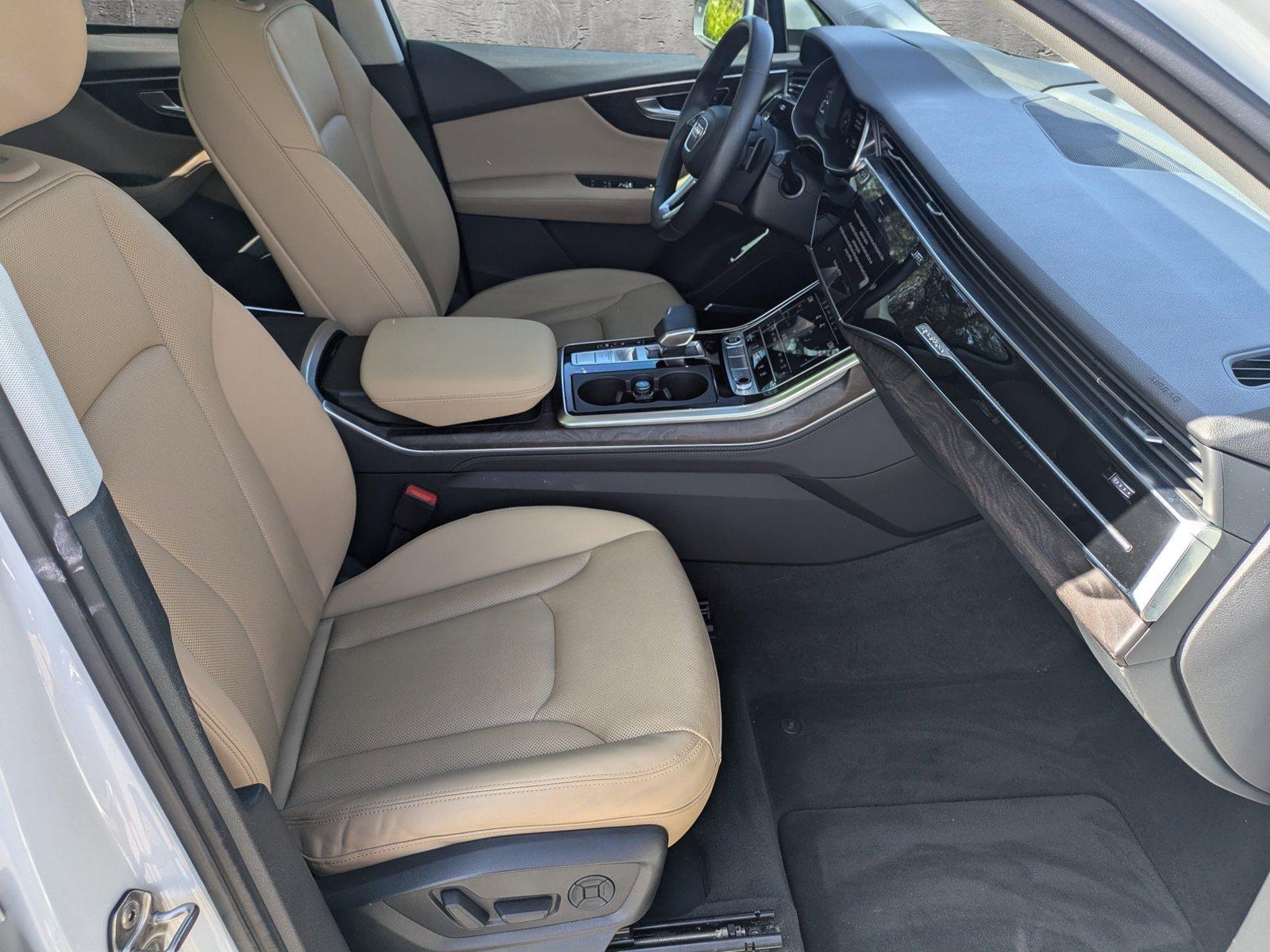 2021 Audi Q7 Vehicle Photo in Sarasota, FL 34231