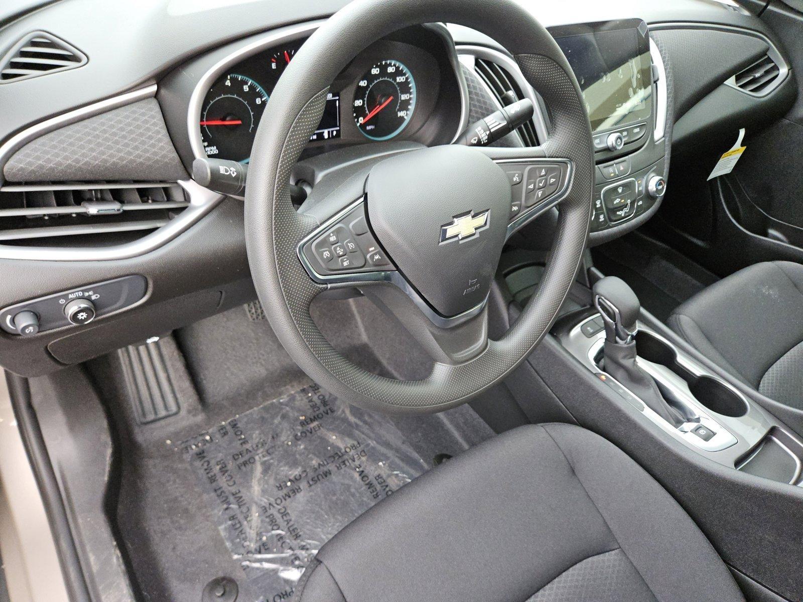 2025 Chevrolet Malibu Vehicle Photo in NORTH RICHLAND HILLS, TX 76180-7199