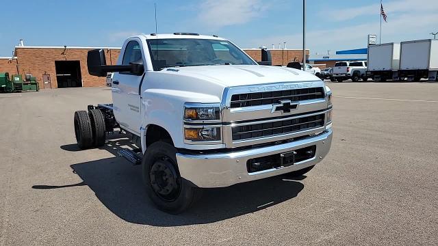 2024 Chevrolet Silverado Chassis Cab Vehicle Photo in JOLIET, IL 60435-8135