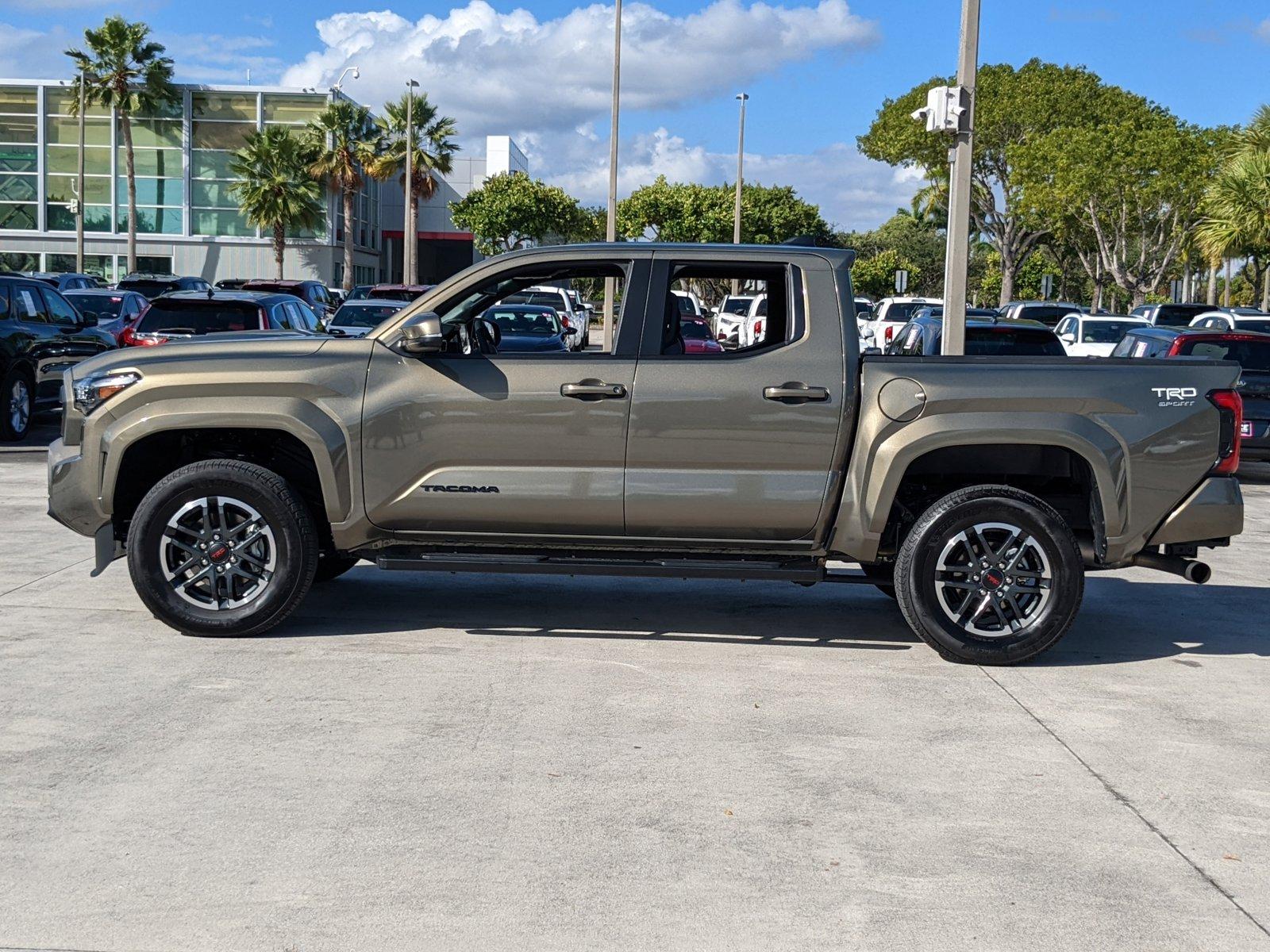 2024 Toyota Tacoma 4WD Vehicle Photo in Davie, FL 33331