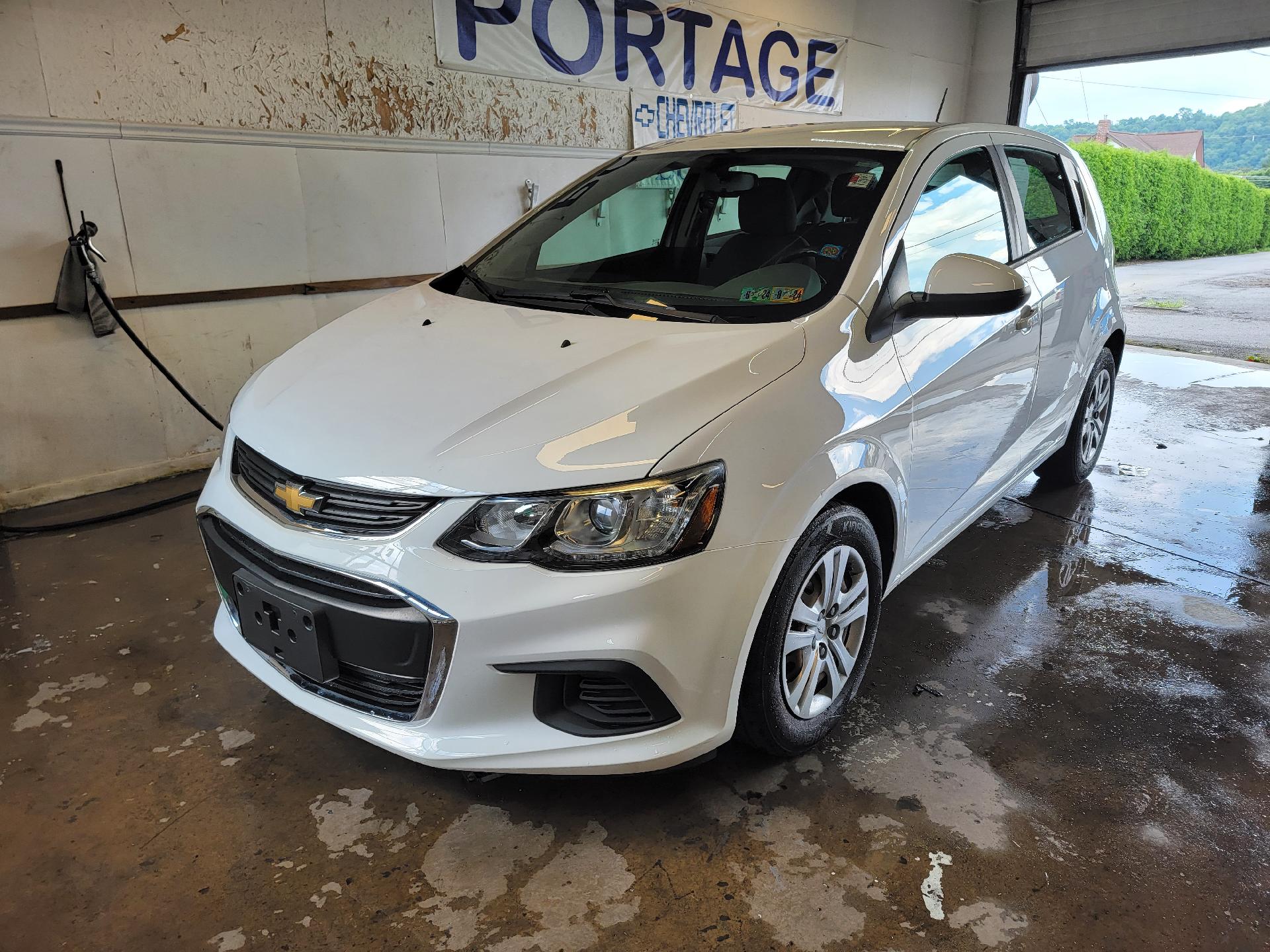 Auto Esporte - GM lança linha 2014 do Chevrolet Sonic no Brasil