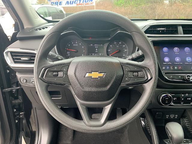 2021 Chevrolet Trailblazer Vehicle Photo in MOON TOWNSHIP, PA 15108-2571