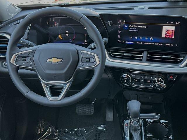 2024 Chevrolet Trax Vehicle Photo in RIVERSIDE, CA 92504-4106