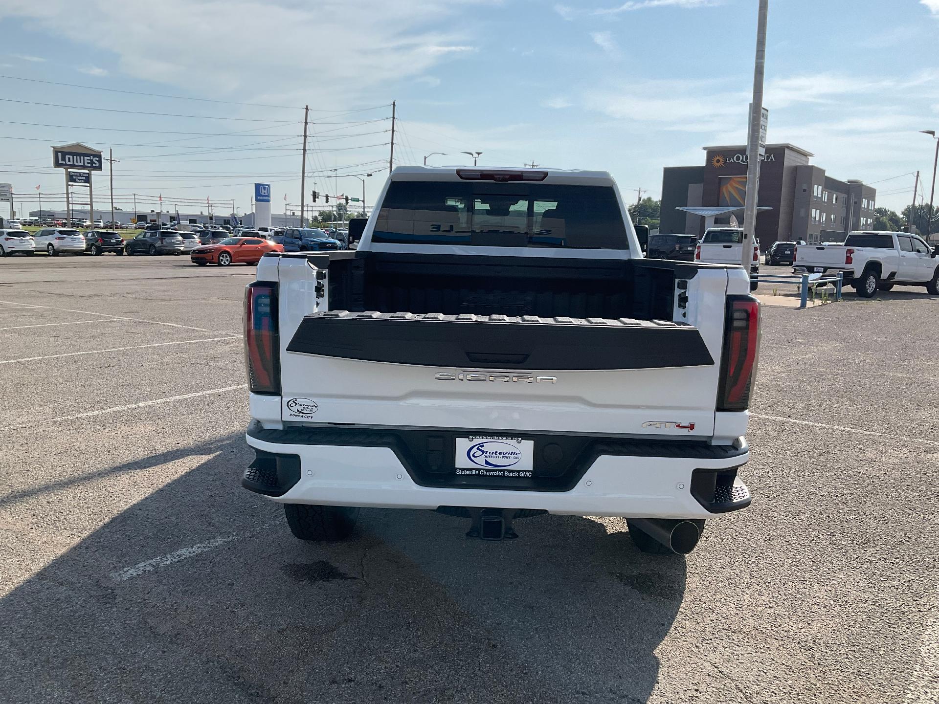 2024 GMC Sierra 2500 HD Vehicle Photo in PONCA CITY, OK 74601-1036