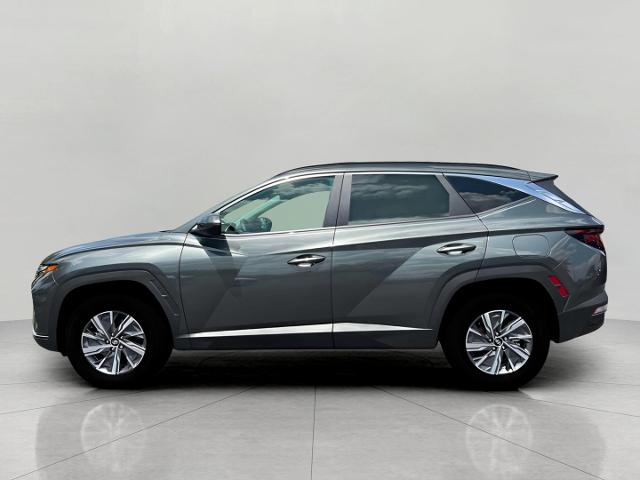 2024 Hyundai TUCSON Hybrid Vehicle Photo in Green Bay, WI 54304