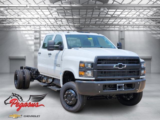 2024 Chevrolet Silverado Chassis Cab Vehicle Photo in Weatherford, TX 76087