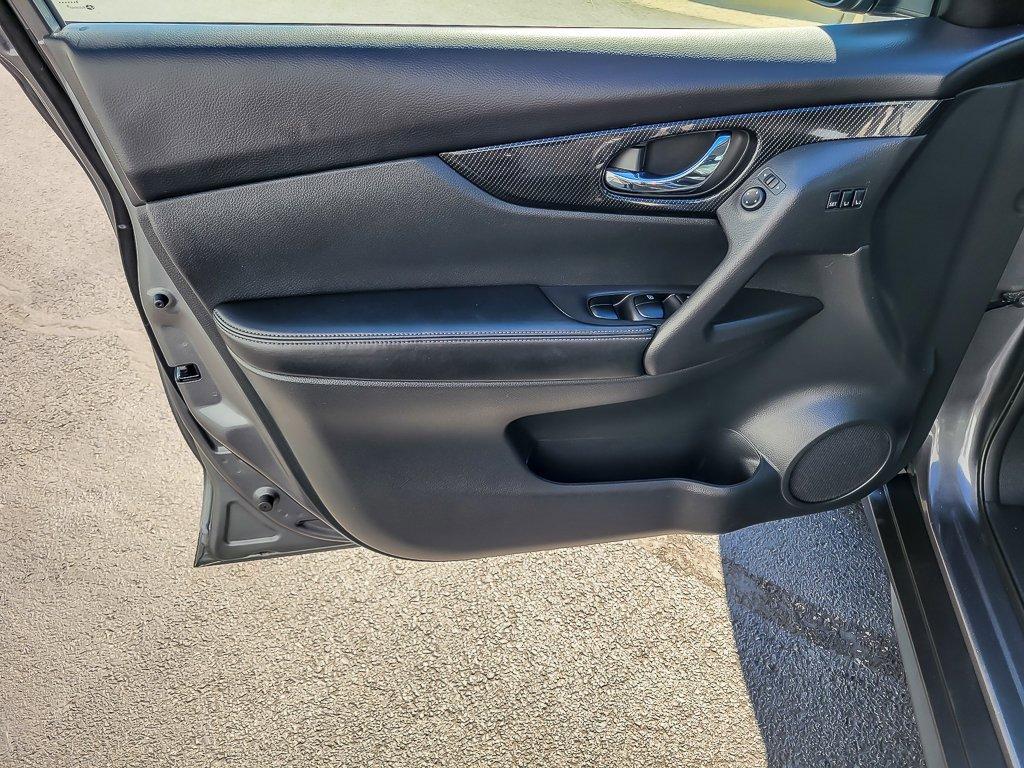 2019 Nissan Rogue Vehicle Photo in Saint Charles, IL 60174