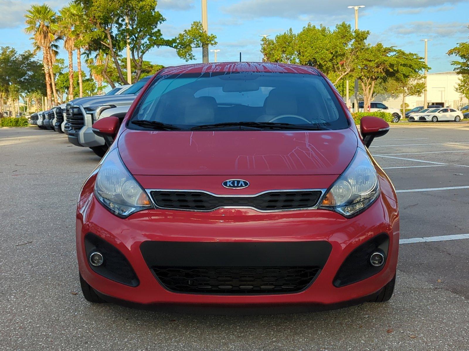 2012 Kia Rio 5-door Vehicle Photo in Ft. Myers, FL 33907