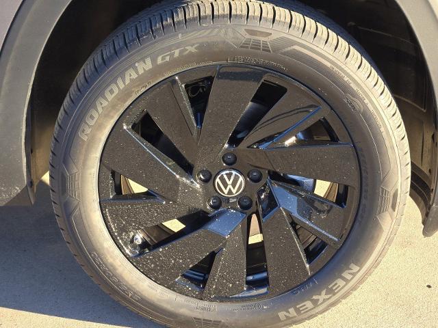 2025 Volkswagen Atlas Cross Sport Vehicle Photo in WEATHERFORD, TX 76087