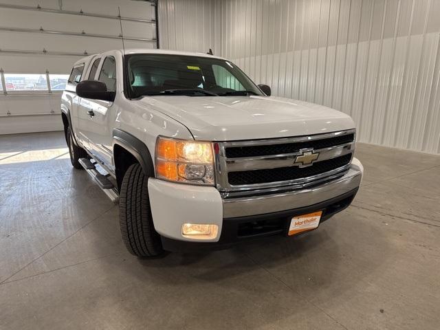 2007 Chevrolet Silverado 1500 Vehicle Photo in GLENWOOD, MN 56334-1123