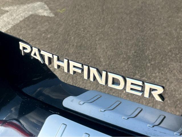 2018 Nissan Pathfinder Vehicle Photo in Savannah, GA 31419