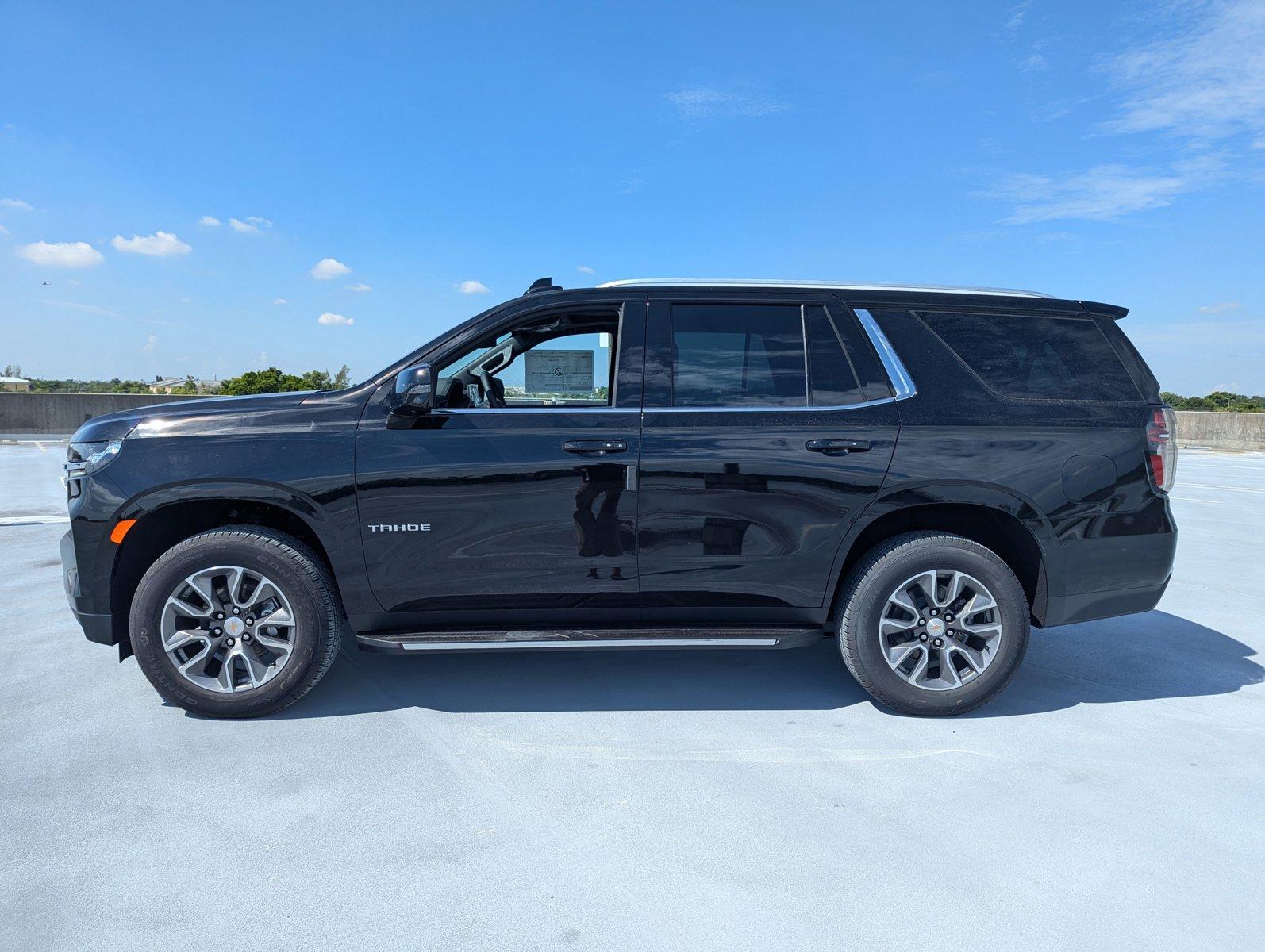 2024 Chevrolet Tahoe Vehicle Photo in GREENACRES, FL 33463-3207