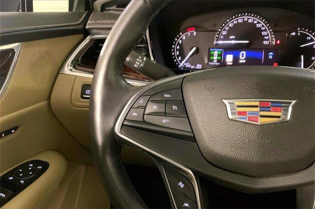 2017 Cadillac XT5 Vehicle Photo in INDEPENDENCE, MO 64055-1377